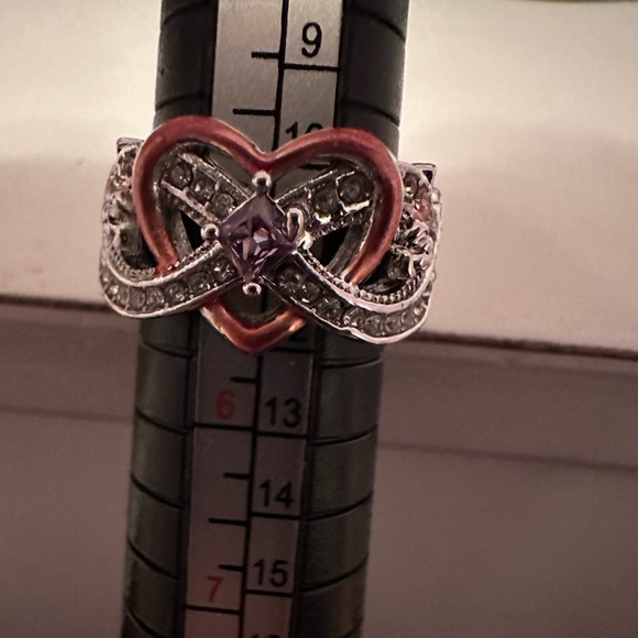 Ring - Picture 1 of 1